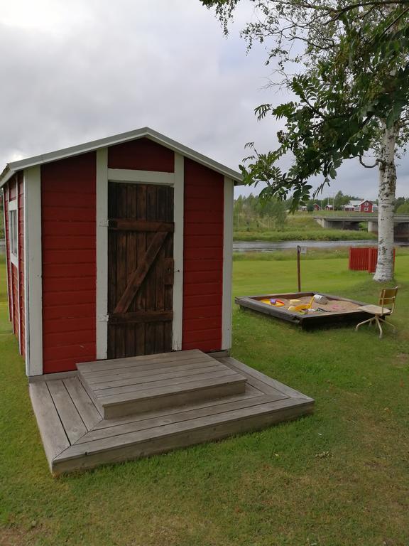 Sangis Motell Och Camping Exterior photo